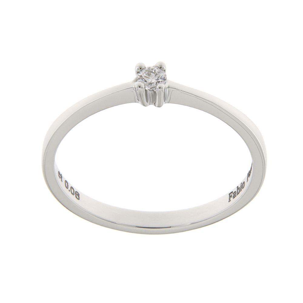 Anello clearance in diamante